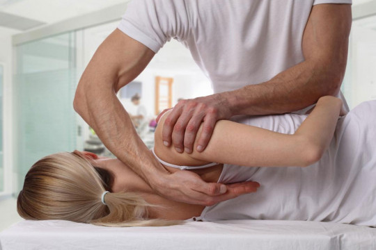 Chiropractic Treatment in Noida / NCR